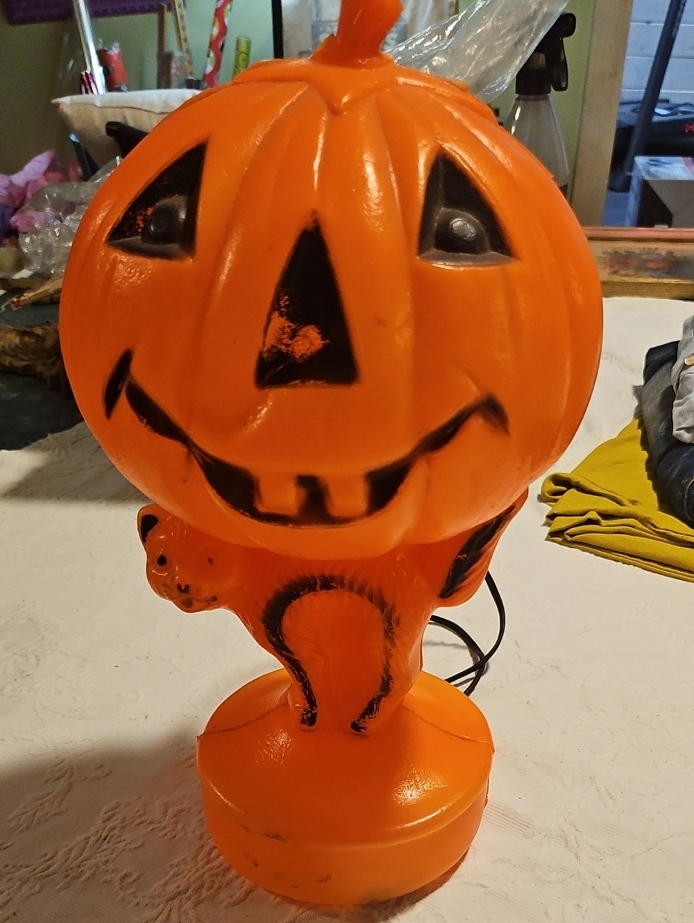 VINTAGE HALLIWEEN BLOW MOLD BLACK CAT / JACK O LANTERN 14" LIGHT UP